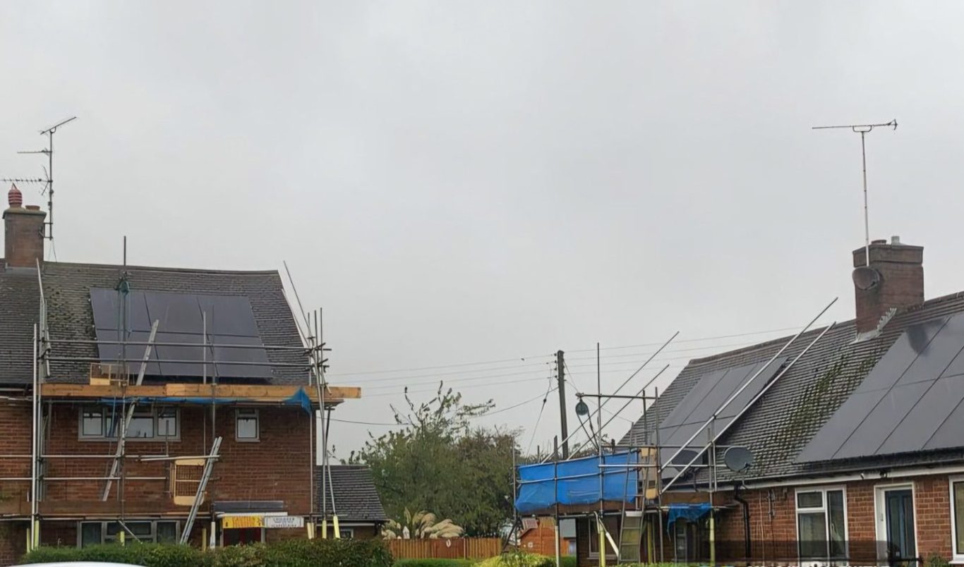 Social housing decarbonisation